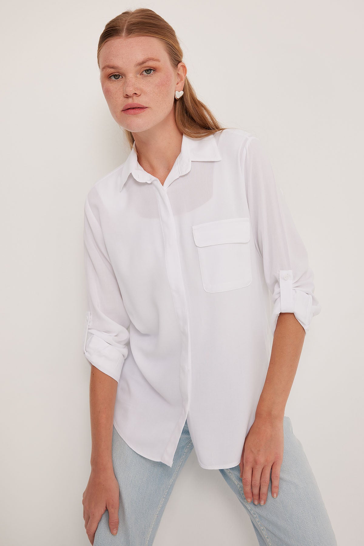 <tc>Chemise femme à détails de poches 20234</tc>