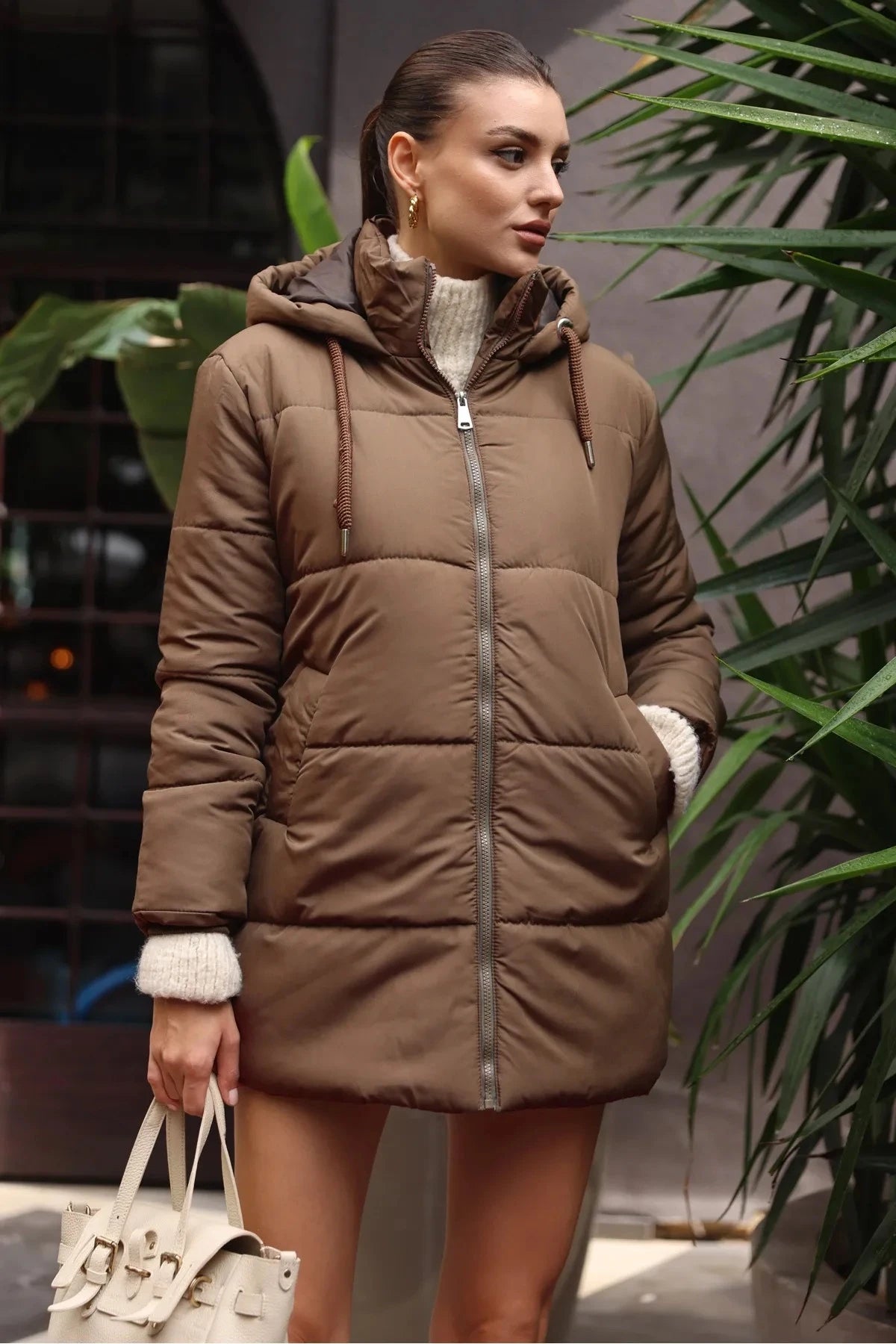 Doudoune Oversize Femme à Capuche Hiver