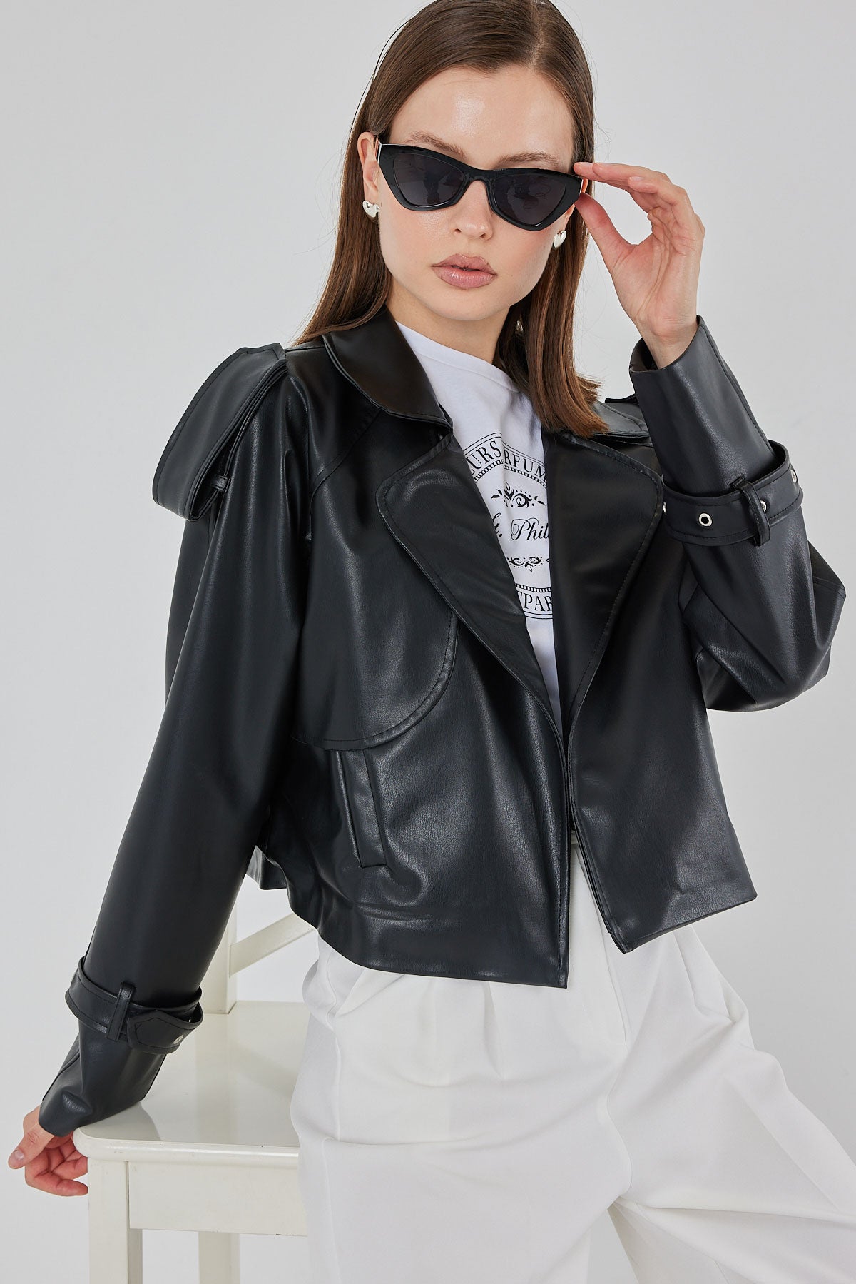 Veste femme courte oversize en simili cuir, style casual – Justyol