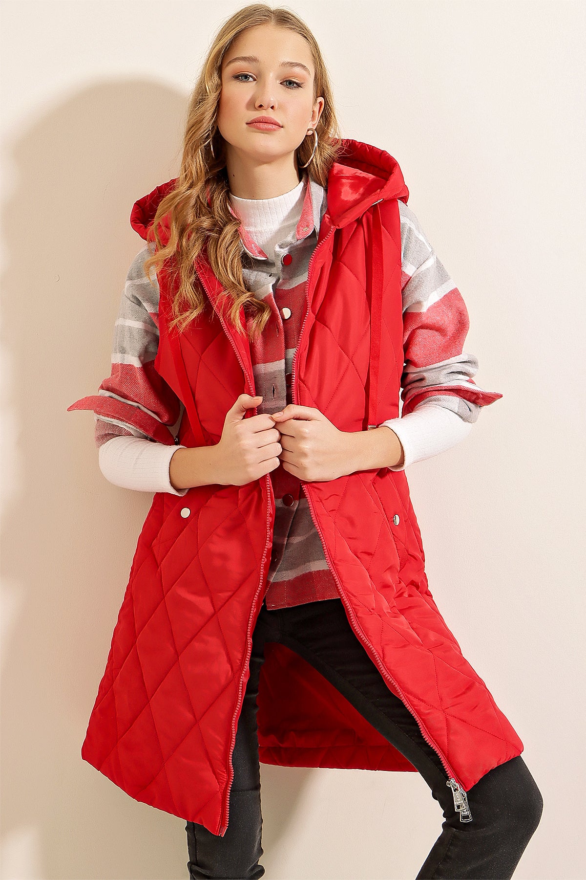 <tc>5140 gilet long en duvet avec capuche</tc>