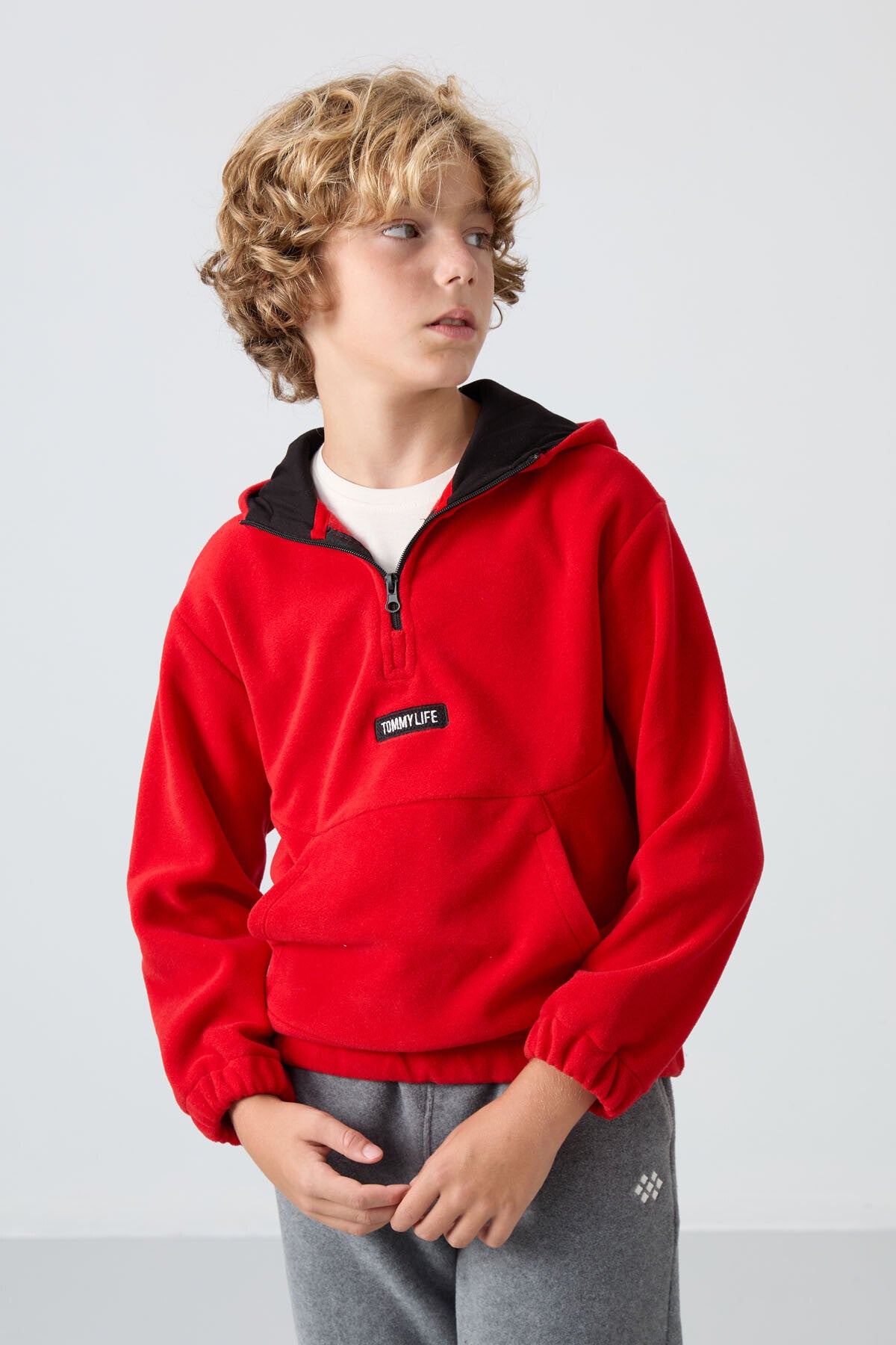 <tc>Sweatshirt Garçon en Polaire Épaisse à Texture Douce, Brodé et Coupe Standard - 11230</tc>