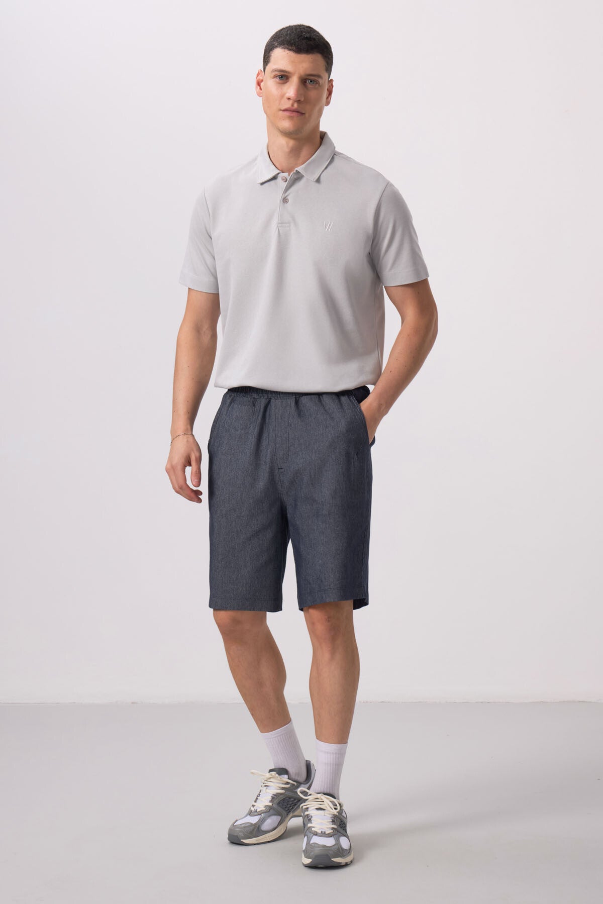 gri standart fit dokuma hafif esnek chino şort - 81290 - Justyol