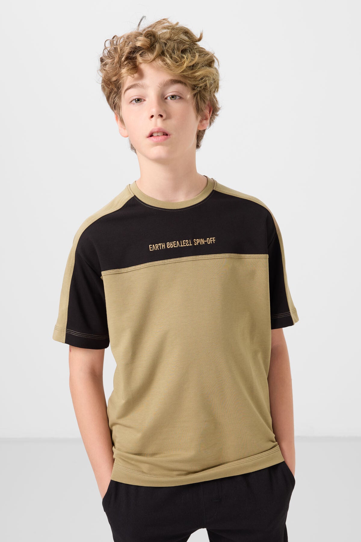 T-shirt Garçon Oversize en Coton Doux avec Broderie - 11290
