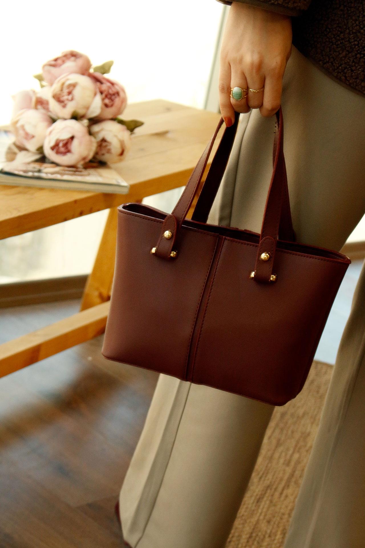 <tc>Sac à main en cuir bordeaux Krakow pour femme</tc>