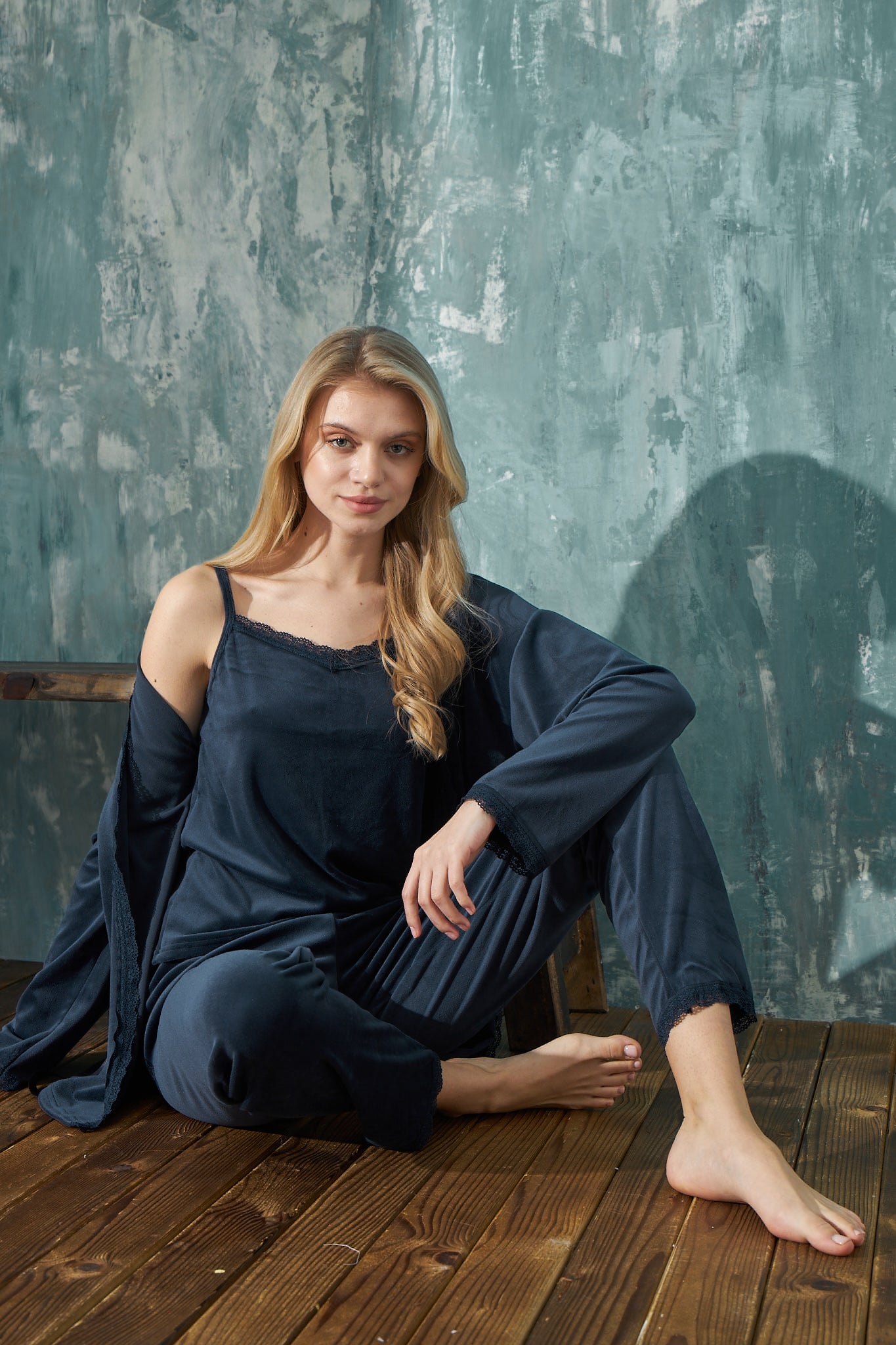 dreamy dantel detayli kadife 3 parça sabahlikli pijama takimi - Justyol