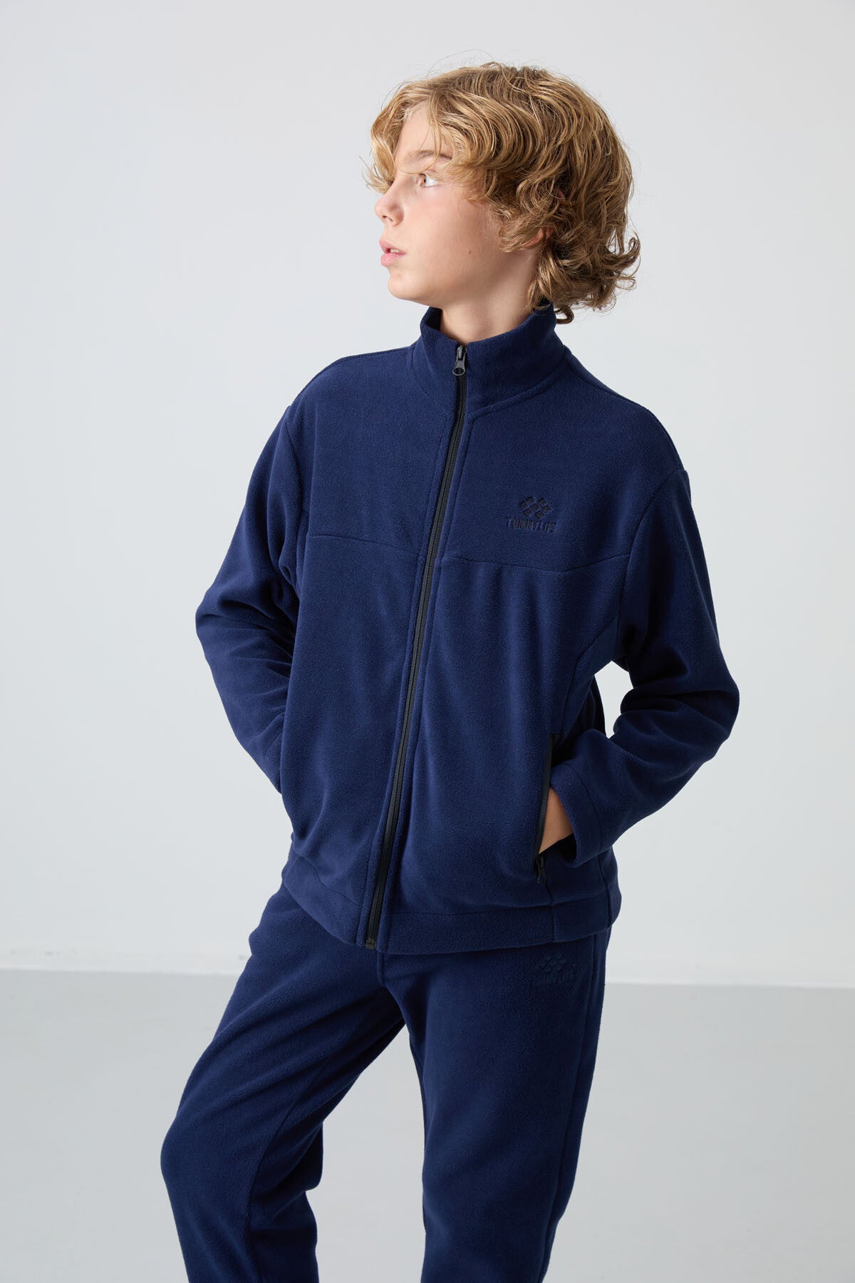 <tc>Sweatshirt Garçon en Polaire Épaisse à Texture Douce, Brodé et Coupe Standard - 11223</tc>