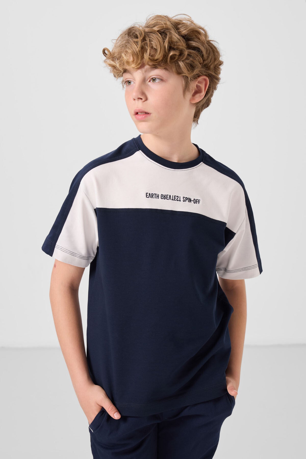 T-shirt Garçon Oversize en Coton Doux avec Broderie - 11290