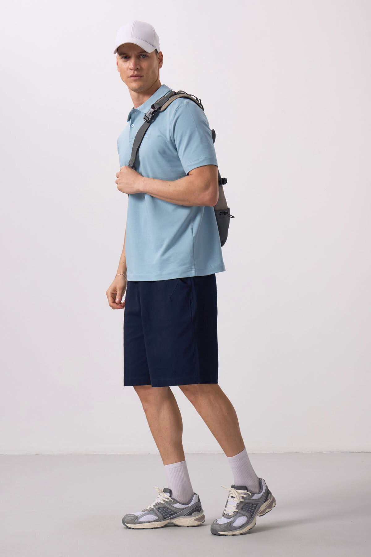 gri standart fit dokuma hafif esnek chino şort - 81290 - Justyol