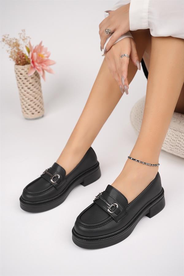 Mocassins Femme à Boucle Métallique – Semelle Légère 4 cm