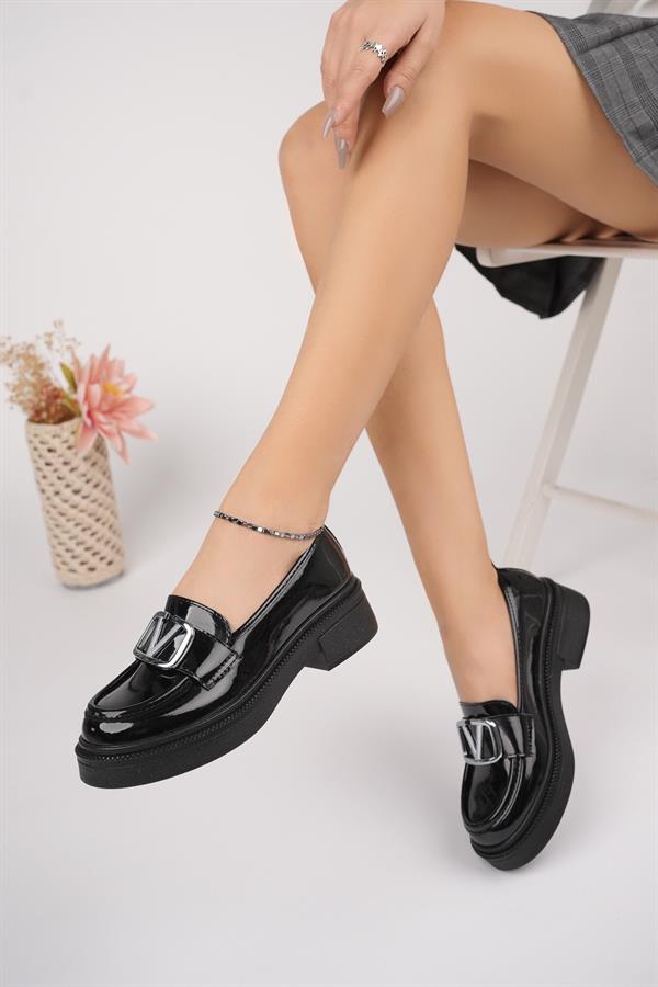 Mocassins Femme à Boucle Métallique – Semelle Légère 4 cm