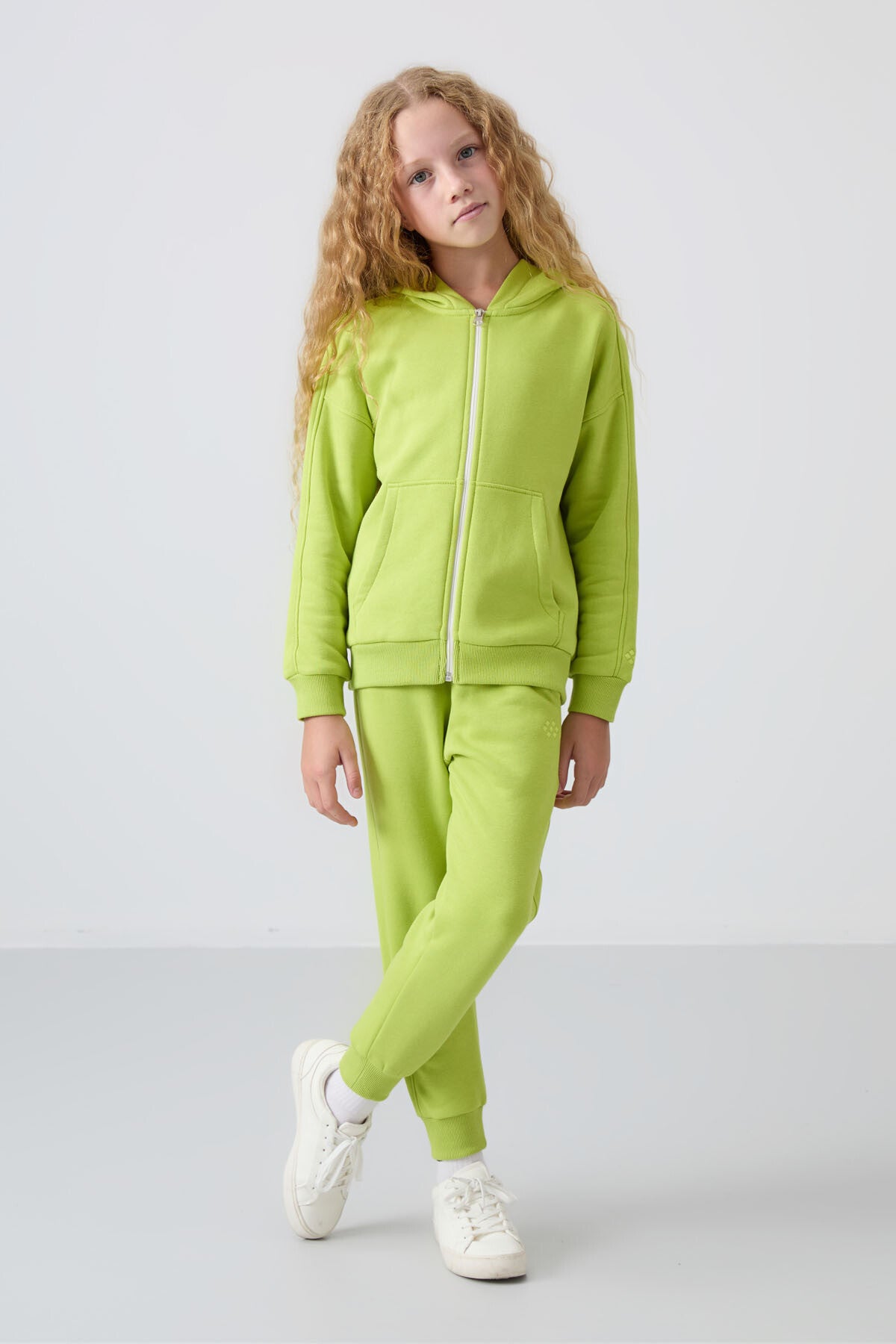 <tc>Survêtement Fille Écru en Coton à Intérieur Doux Texturé, Brodé et Coupe Standard - 75148</tc>