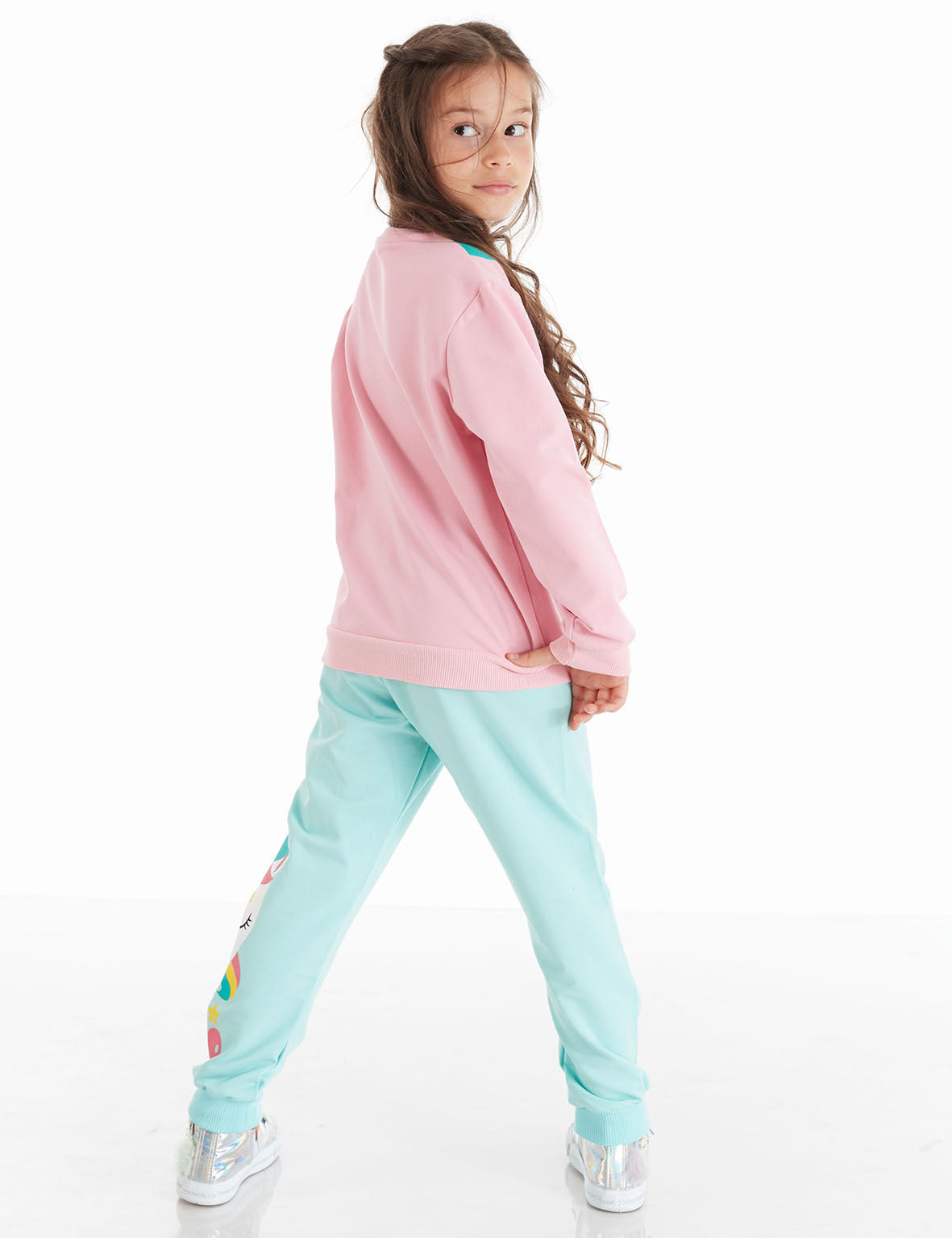 <tc>Ensemble de survêtement pour fille avec motif "Girl Magic".</tc>