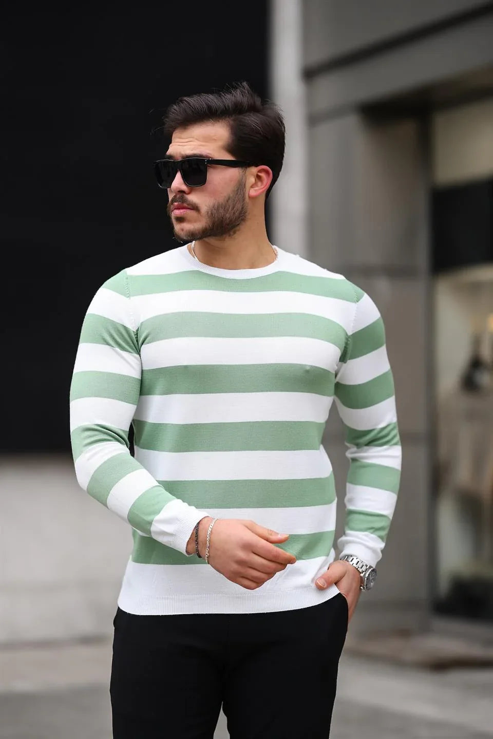 Pull Homme en Tricot Fin à Col Rond et Rayures Tricotées - Justyol