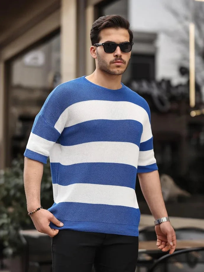 <tc>تيشيرت محبوك واسع مخطط بتصميم أساسي

</tc>