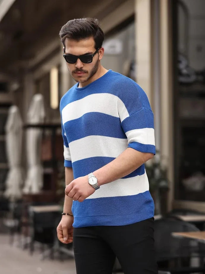 <tc>تيشيرت محبوك واسع مخطط بتصميم أساسي

</tc>