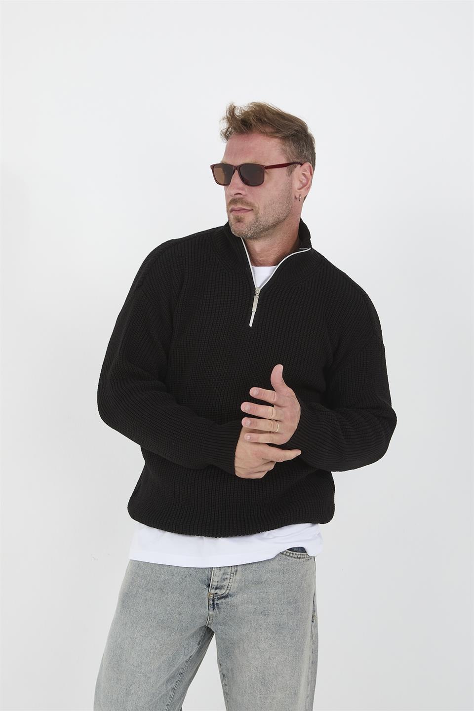 <tc>Pull en tricot pour homme à demi-zip, oversize, en tricot de type selanik.</tc>