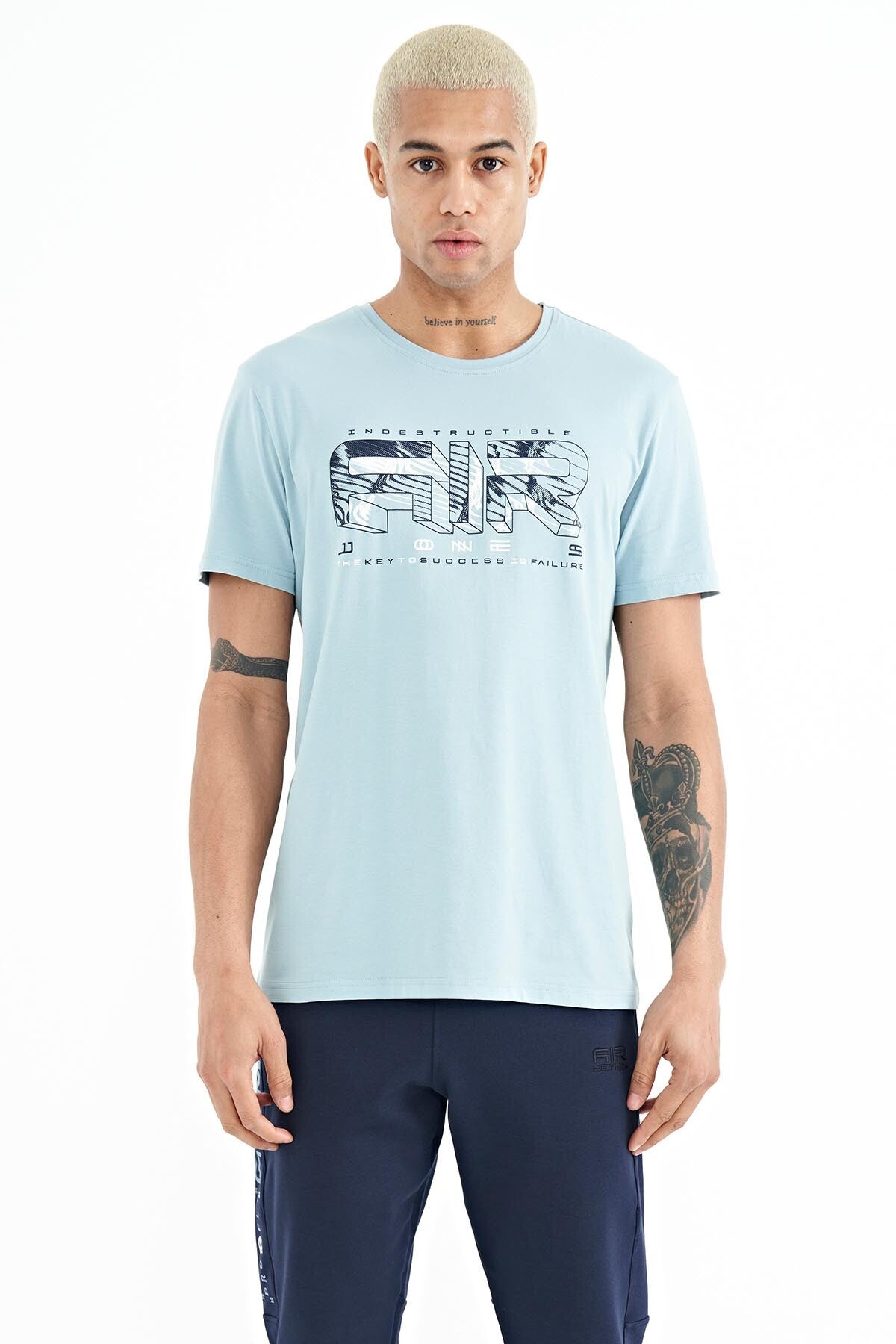 <tc>T-shirt pour homme à coupe standard "oscar" - 88226</tc>