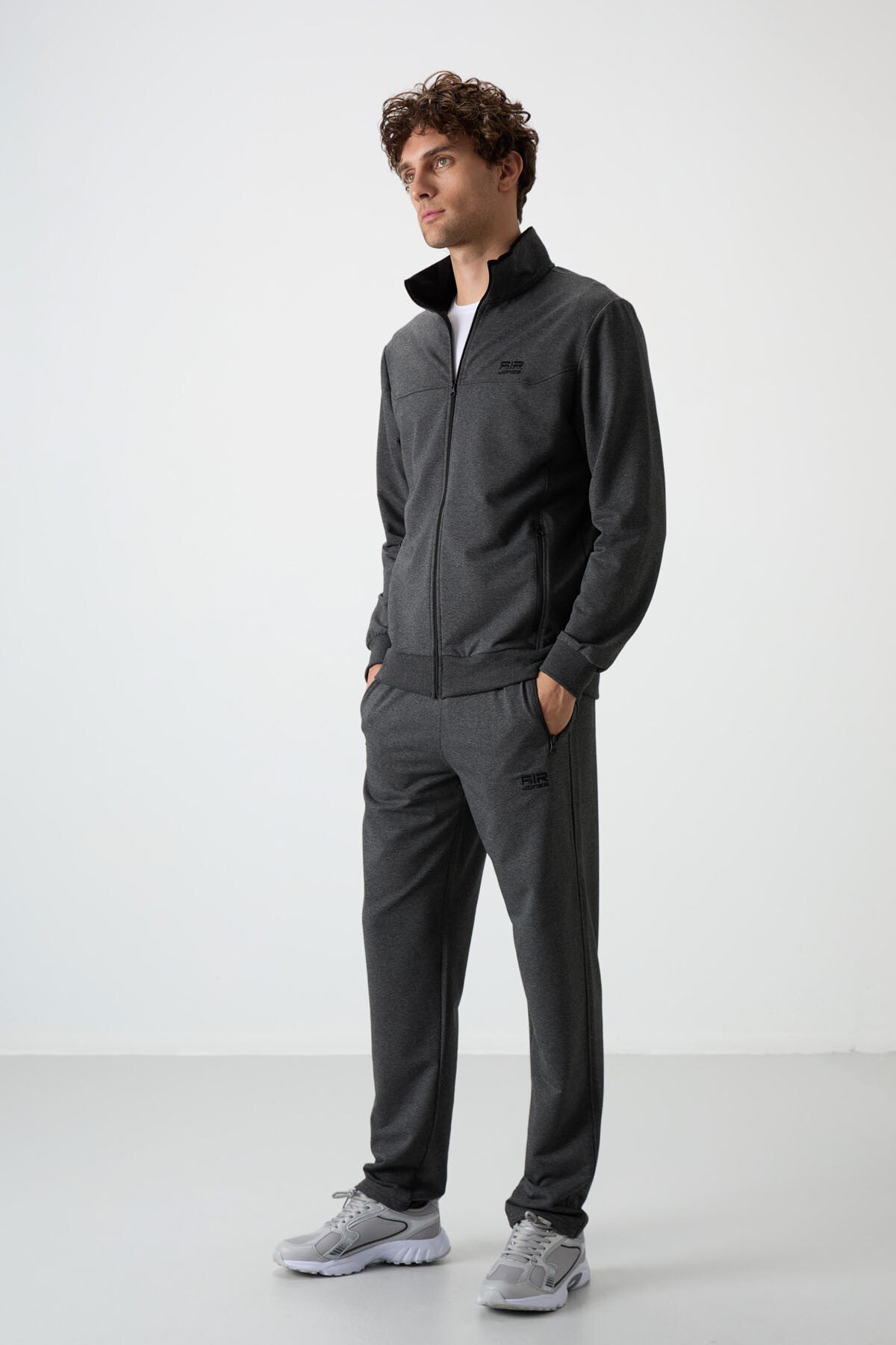 <tc>Ensemble de survêtement homme Troy, coupe standard - 85196</tc>