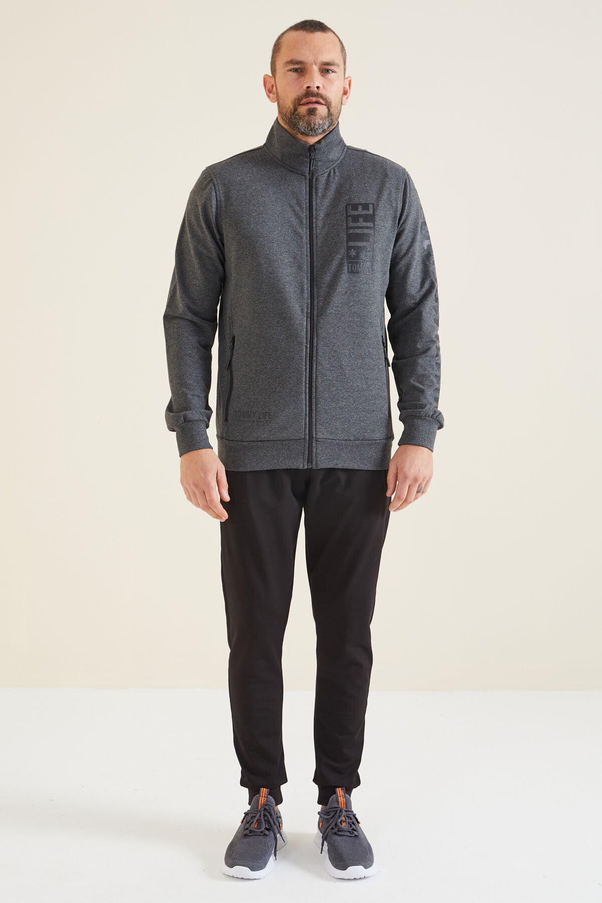 <tc>Ensemble de survêtement homme à col montant, impression texte, coupe standard avec poignets - 85149</tc>