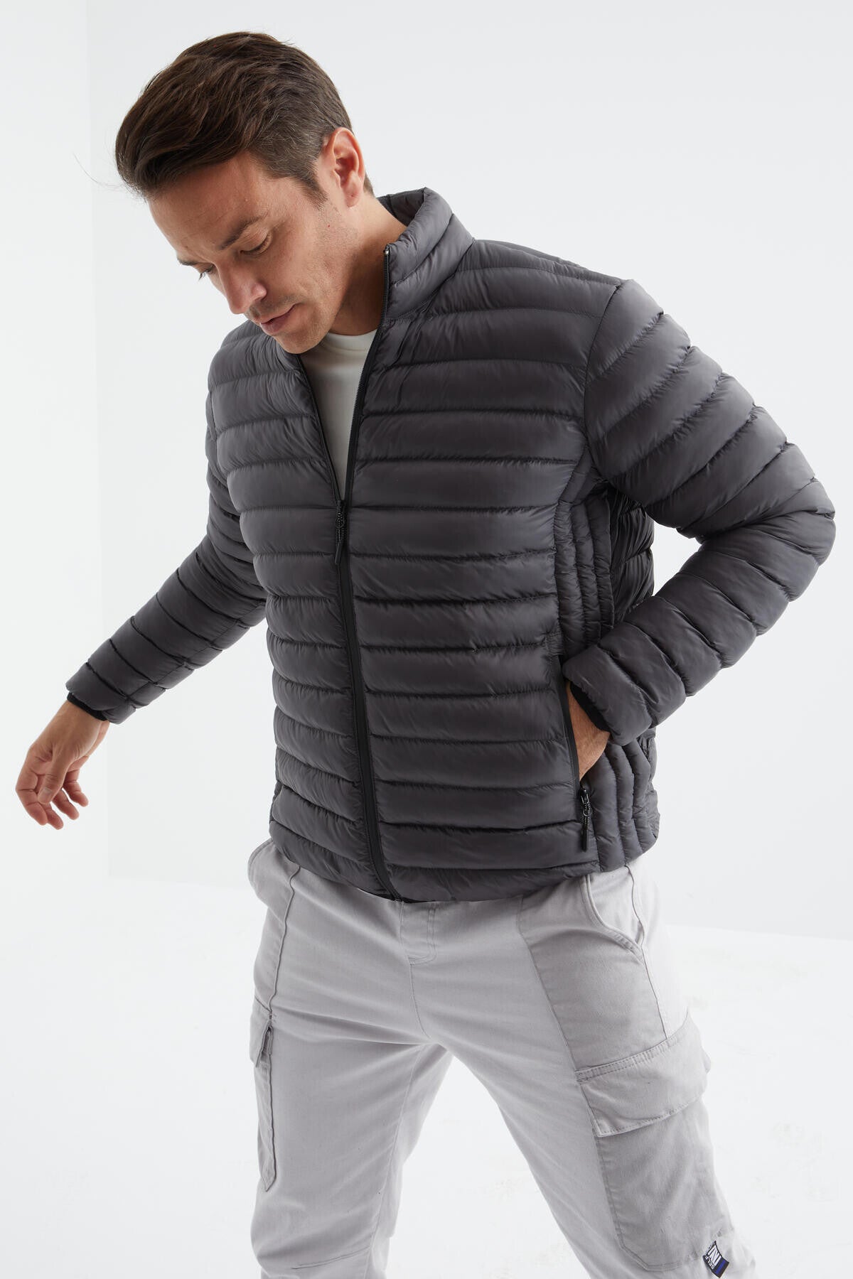 <tc>Veste d'hiver pour homme, coupe standard, avec fermeture éclair et résistante au froid - 88166</tc>