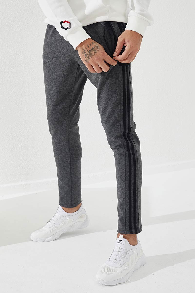 <tc>Pantalon de jogging pour homme slim fit avec imprimé et double bande - 84780</tc>