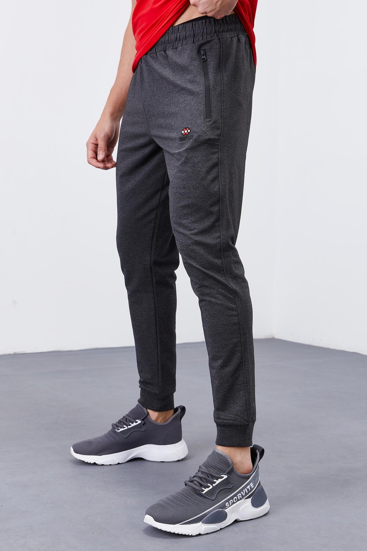 <tc>Pantalon de survêtement jogger homme coupe standard avec poches zippées - 84651</tc>