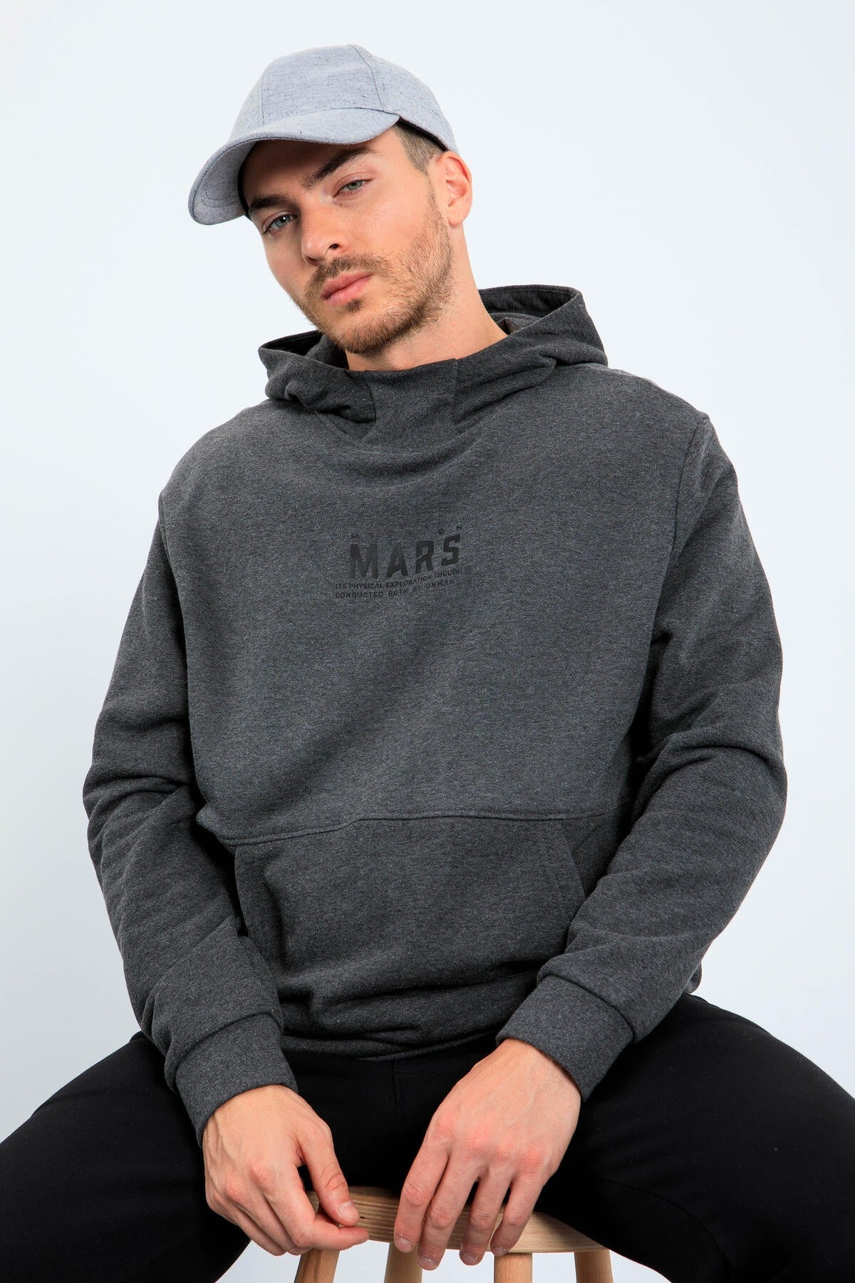 mars yazi ve sirt baskili kapüşonlu rahat form erkek sweatshirt - 88032