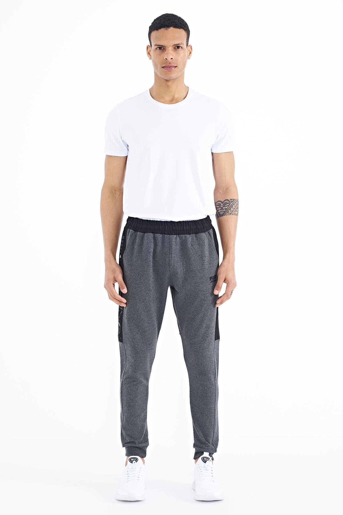 <tc>Pantalon de survêtement homme Pauljogger - 84915</tc>