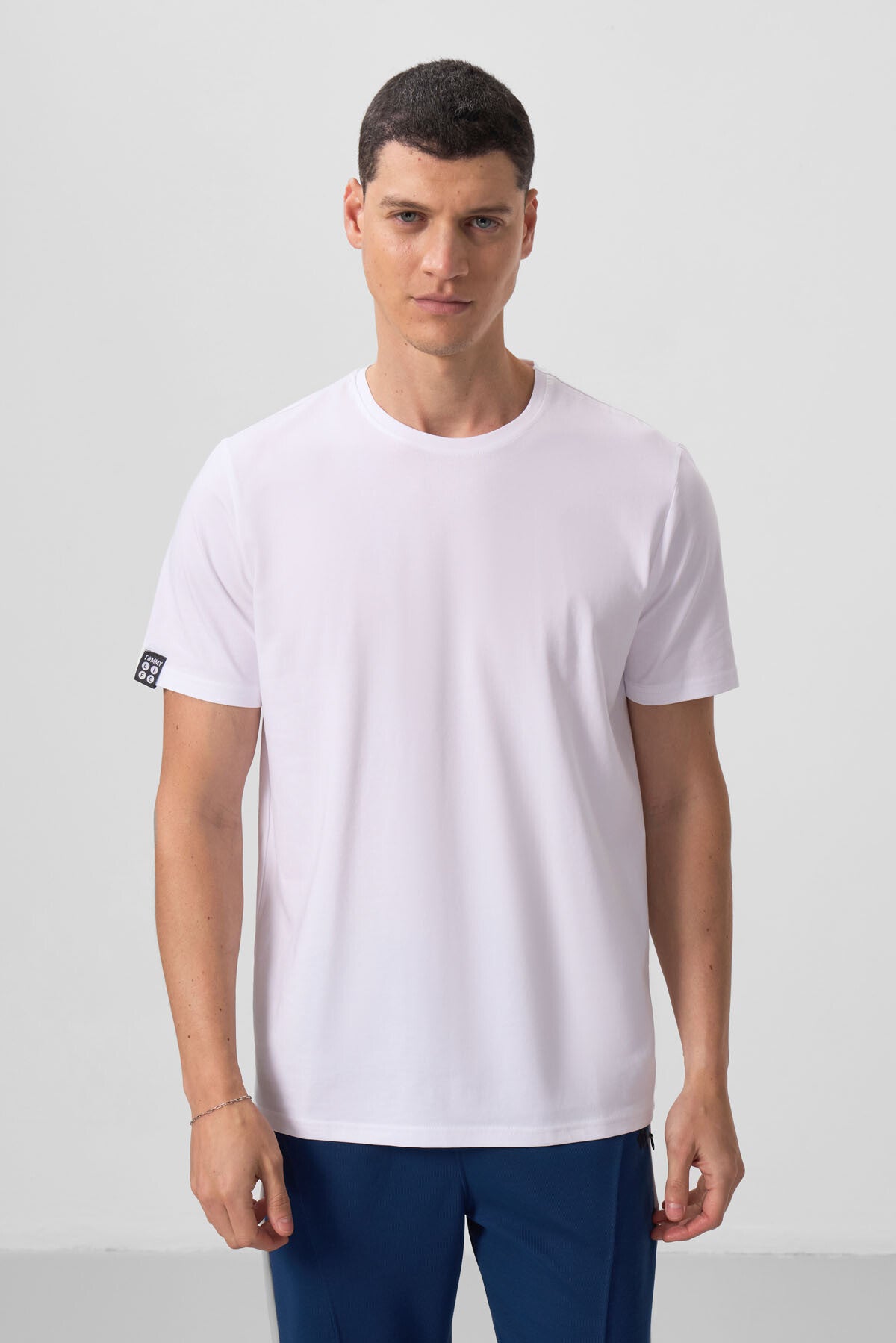 T-shirt homme basic à manches courtes – coupe standard et col rond - 87911