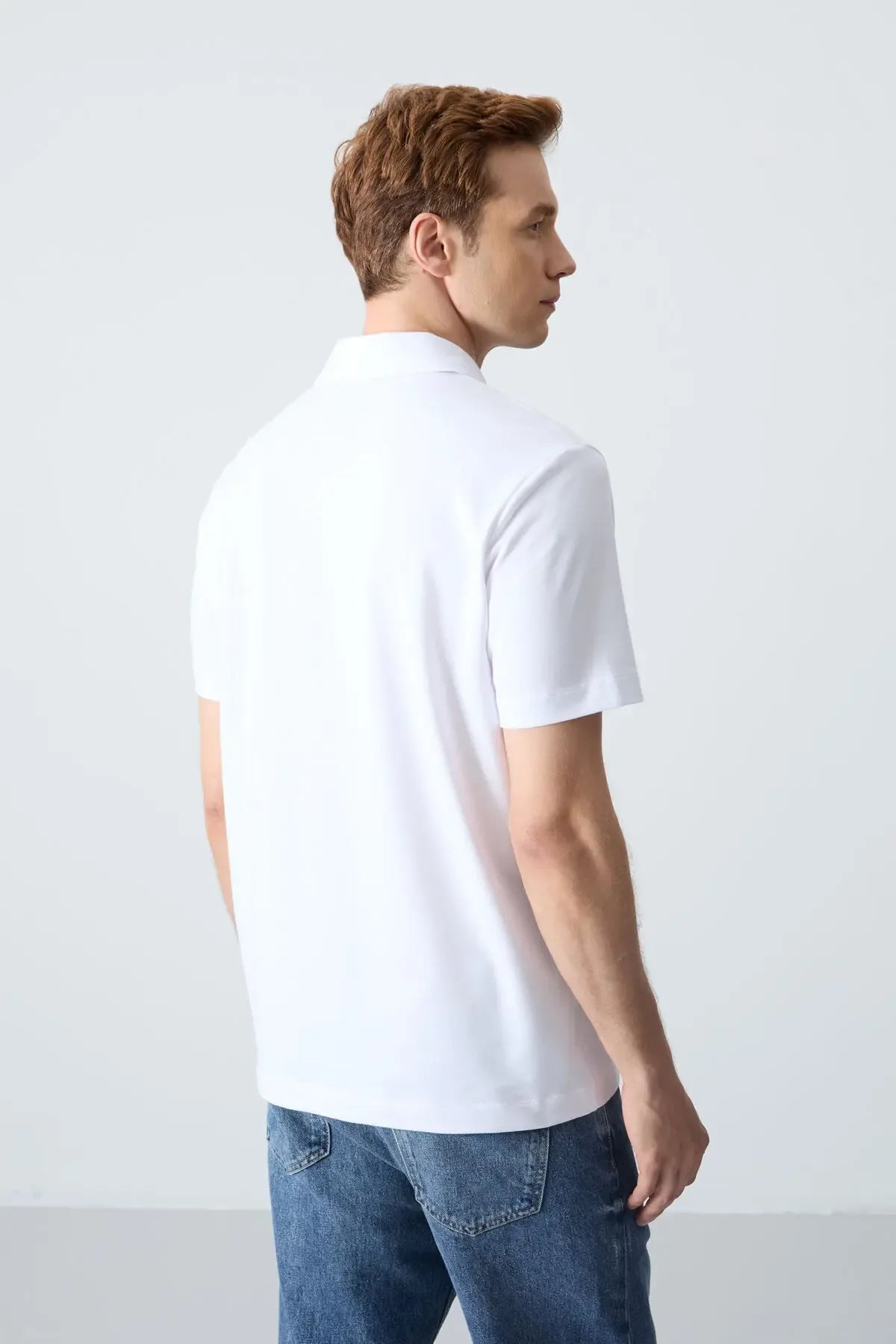 Polo homme en maille avec logo col polo coupe standard- 87748 - Justyol