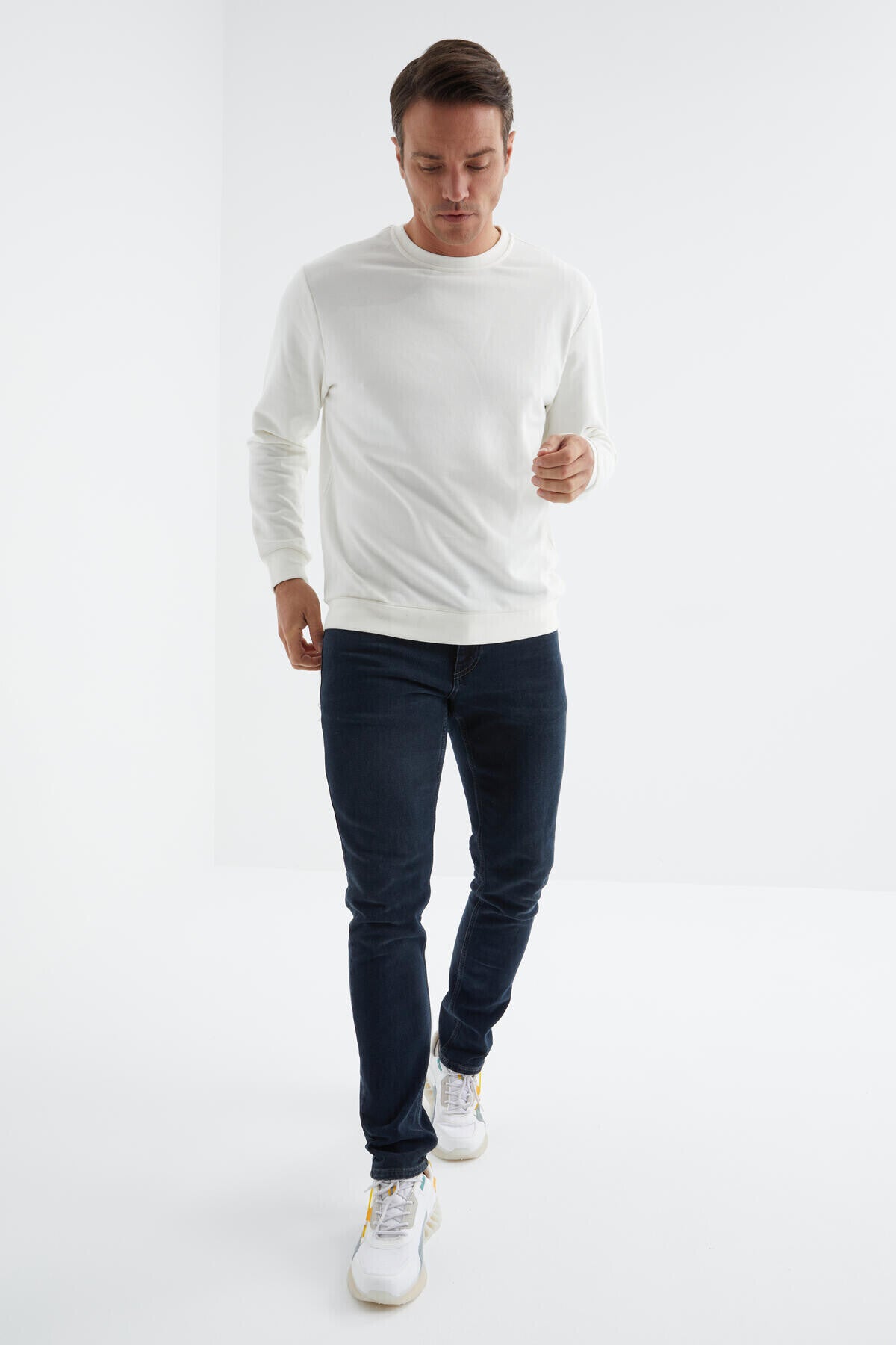 basic o yaka rahat form erkek sweatshirt - 88053