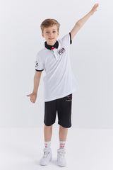 <tc>Ensemble pour garçon, polo à col, manches courtes, coloris blanc - noir avec broderie de texte, accompagné d'un short - 10941.</tc>