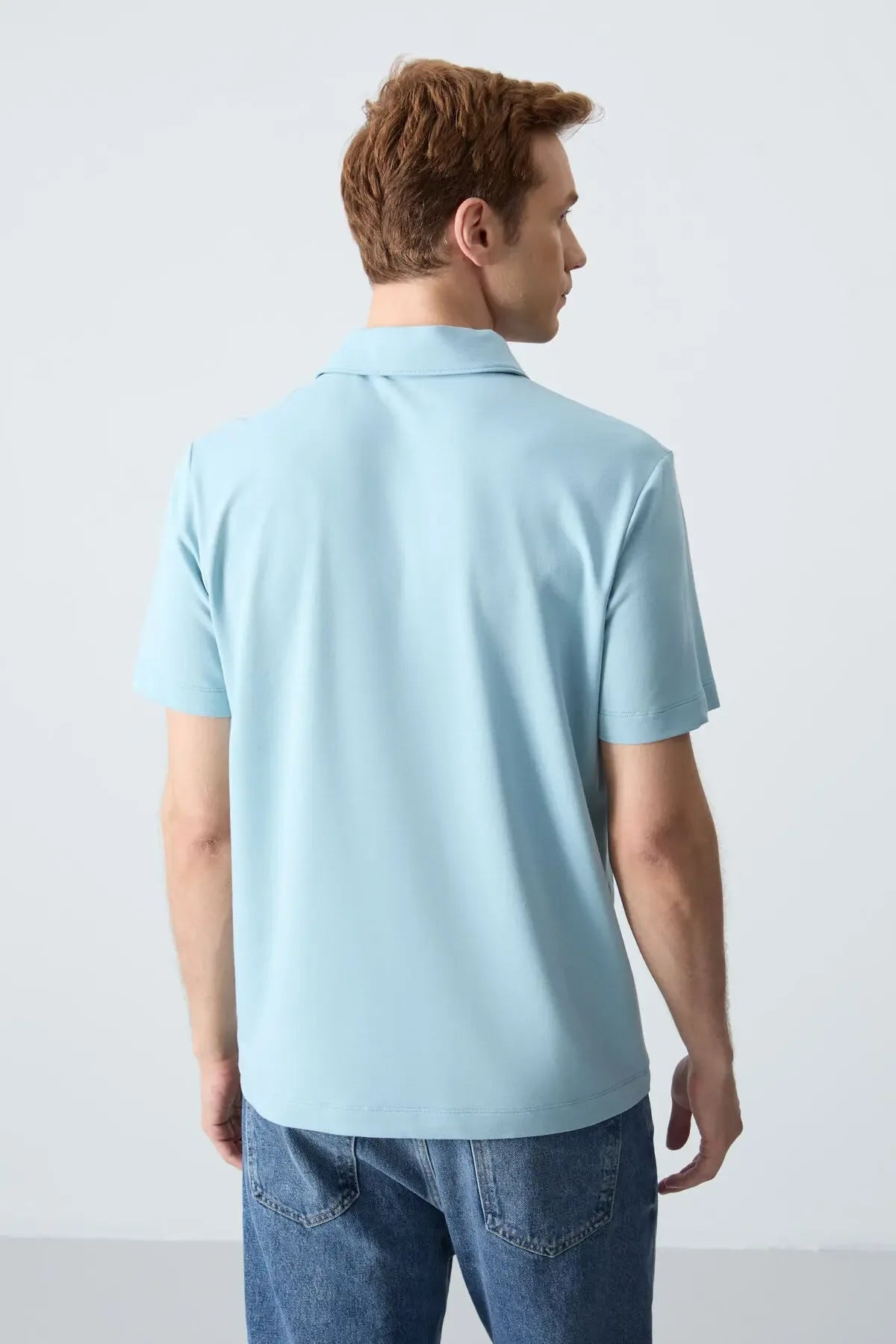 Polo homme en maille avec logo col polo coupe standard- 87748 - Justyol