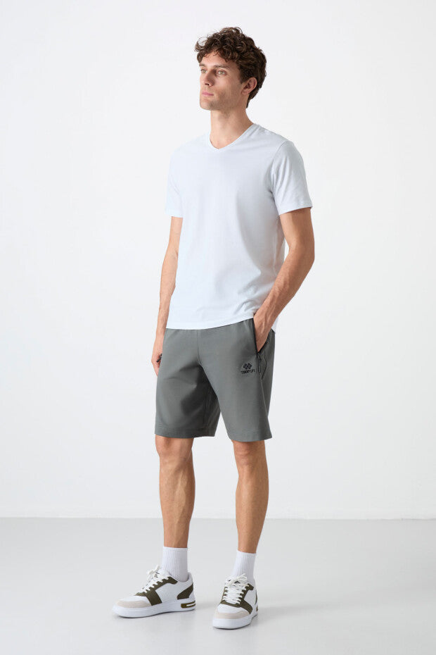 Short homme à cordon avec poche arrière zippée – coupe standard sportive - 81136