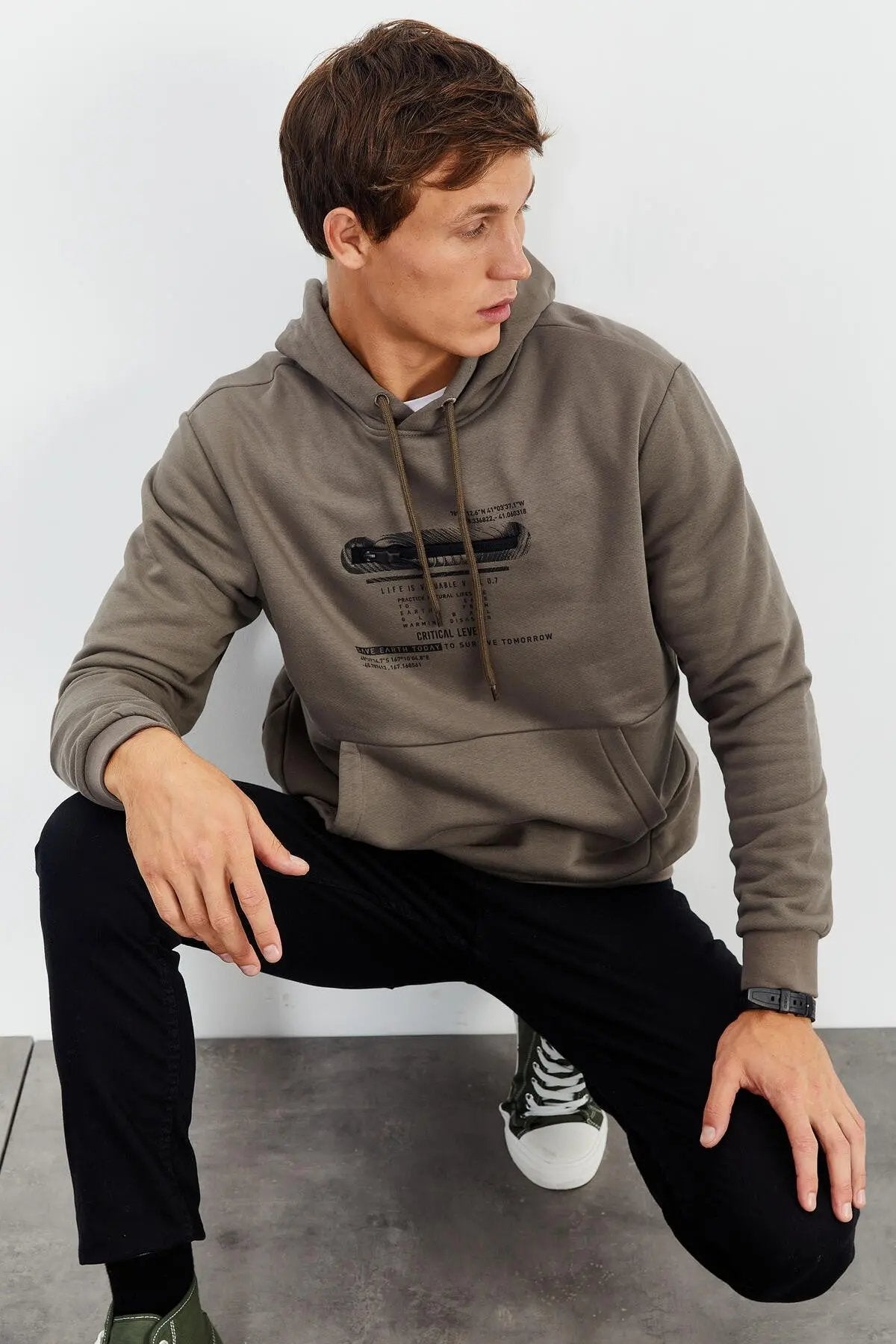 baskili kapüşonlu kanguru cep rahat form erkek sweatshirt - 88019 - Justyol