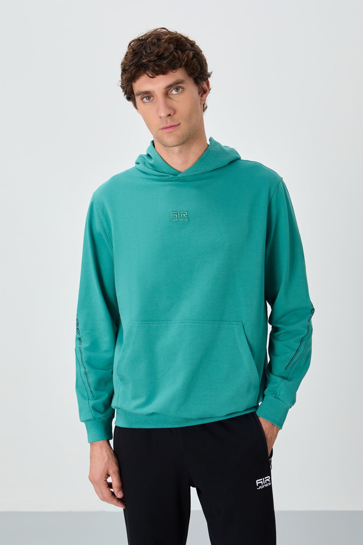 <tc>Sweatshirt homme à capuche Ulrich - 88311</tc>