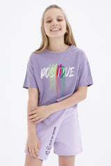 <tc>T-shirt crop fille à col rond, oversize avec imprimé texte coloré et épaules basses - 75036</tc>