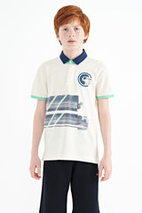 <tc>T-shirt garçon à col polo, coupe standard avec détails imprimés - 11094</tc>