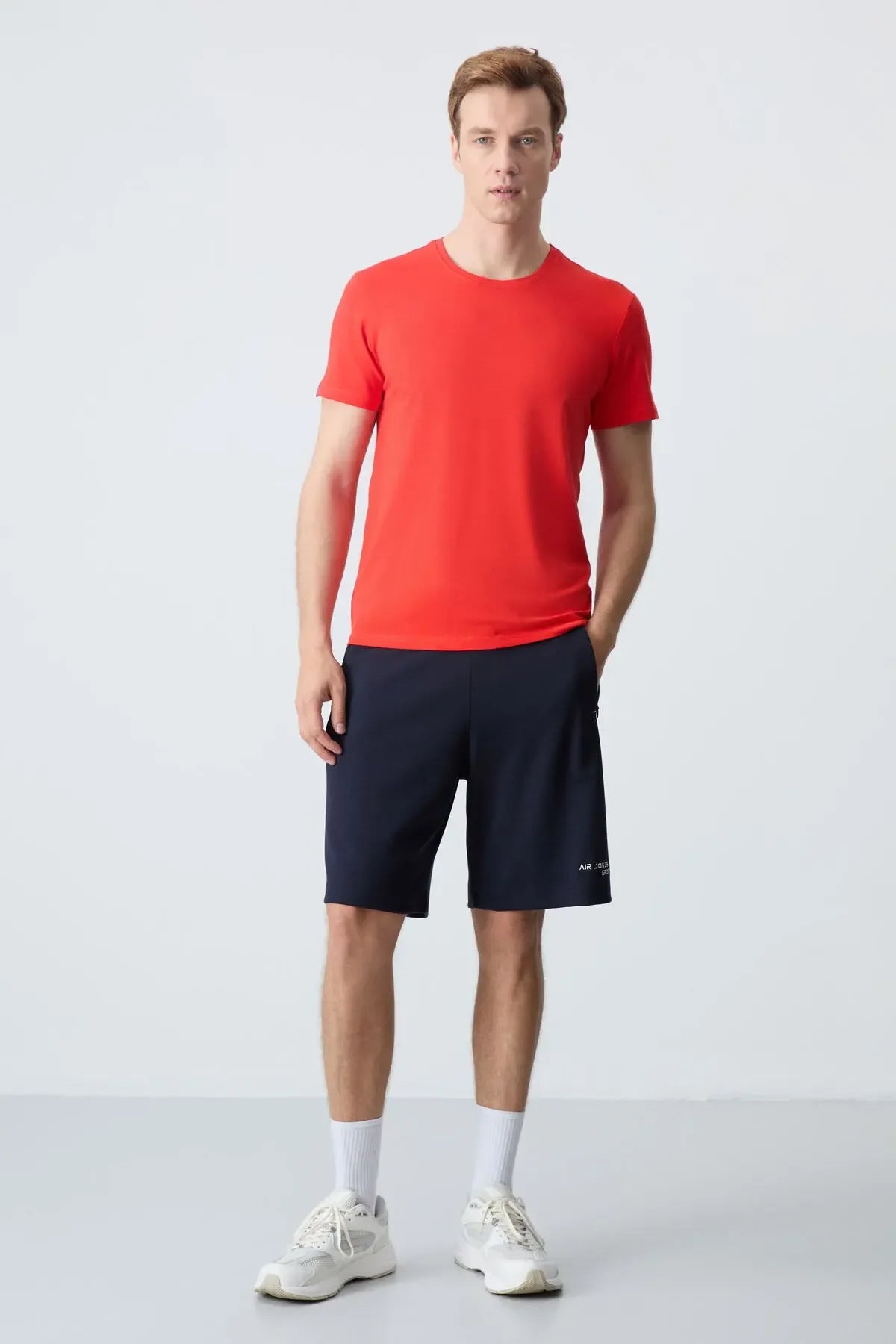 t‑shirt homme col en V basic coupe standard- 87911 - Justyol