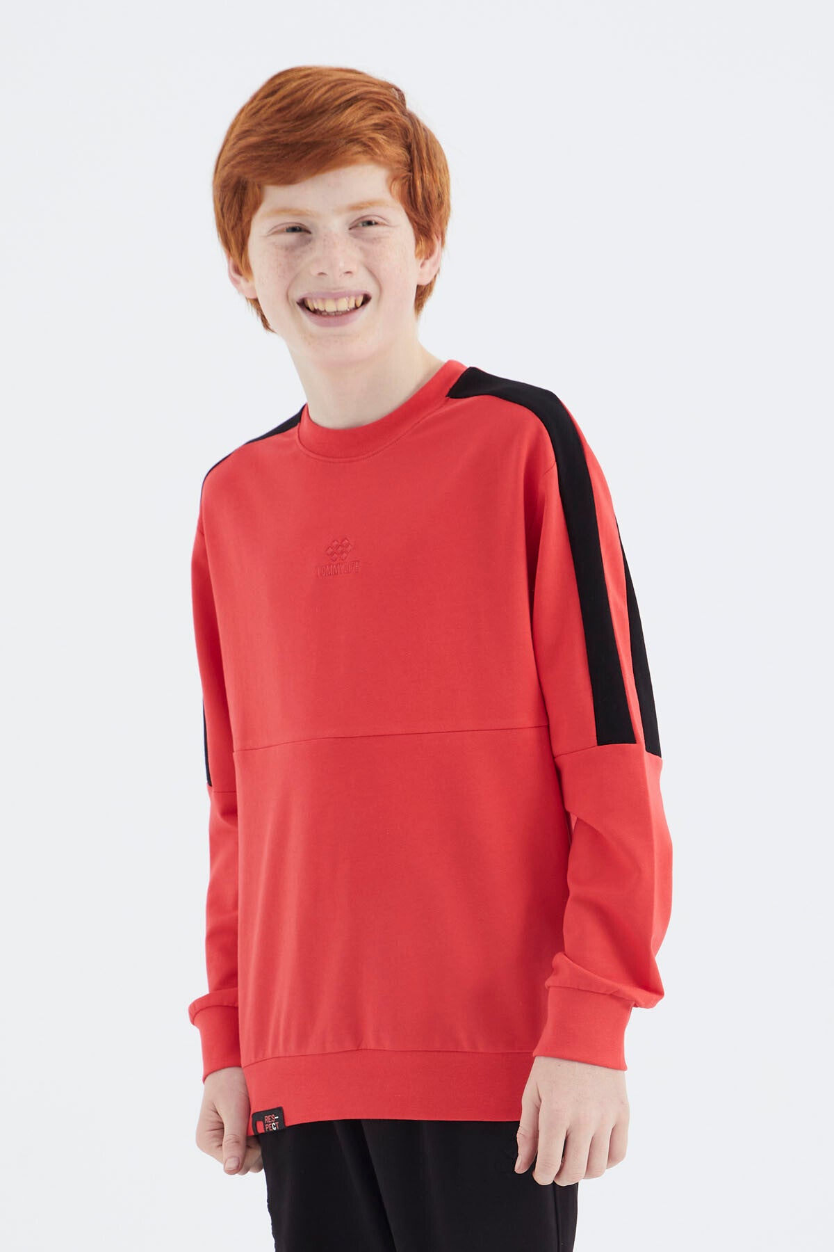 <tc>Sweatshirt garçon basique à col rond - 11182</tc>