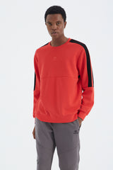 <tc>Sweatshirt pour homme à col rond, avec détails de bandes aux épaules et coupe décontractée - 88297</tc>