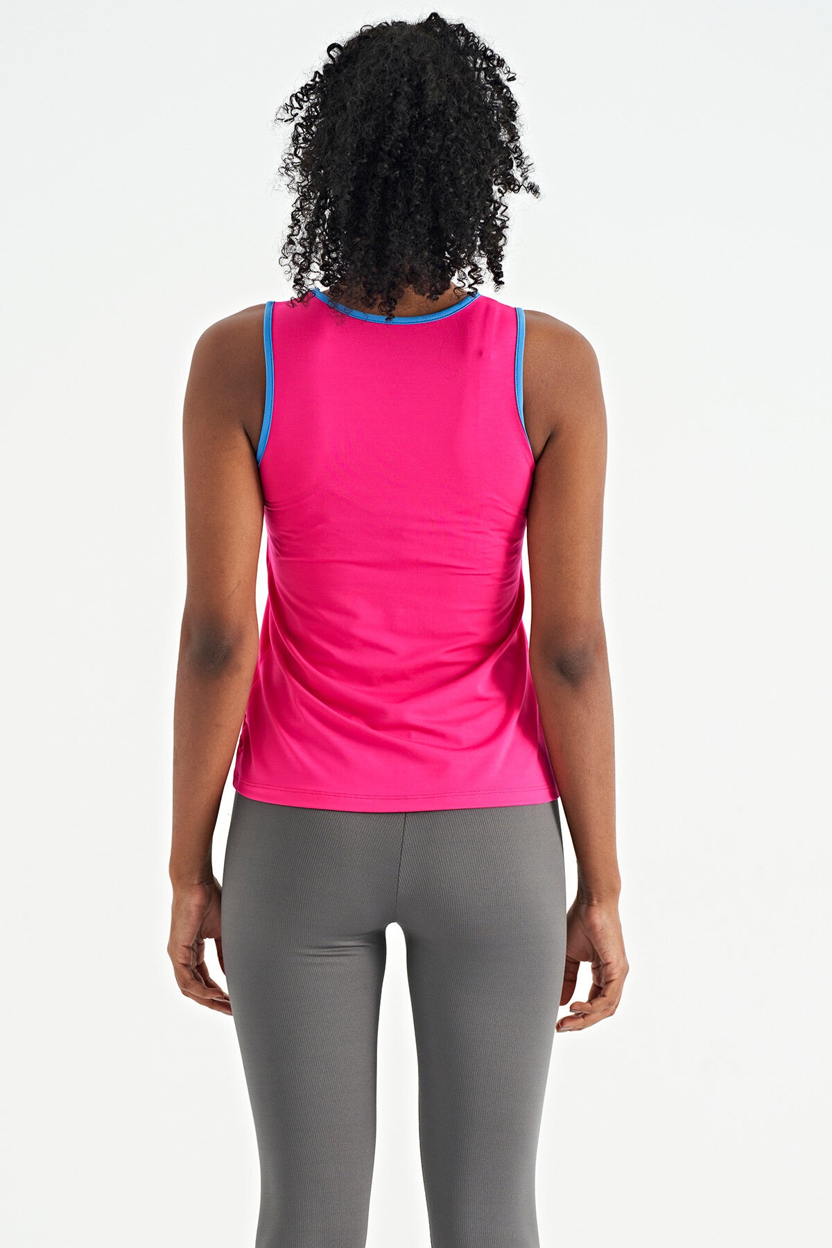 logo baskili biye şeritli standart kalip kadin spor atlet - 97255 - Justyol