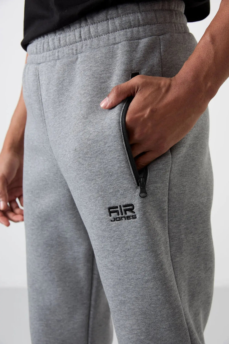 Pantalon Jogging Homme Carlo Şardonlu – Coupe Confort avec Poche Zippée
