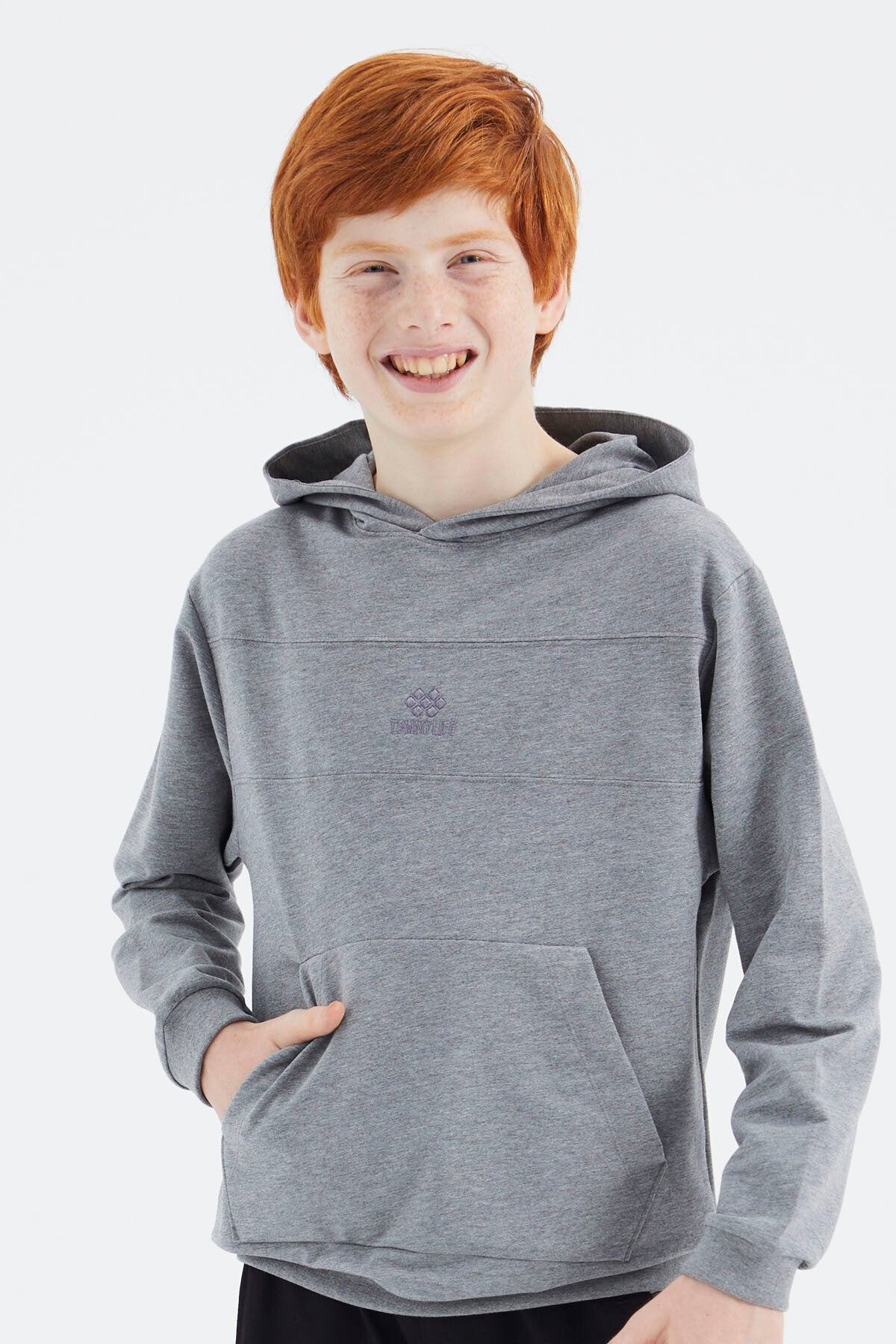 <tc>Sweatshirt basique pour garçon avec capuche - 11181</tc>