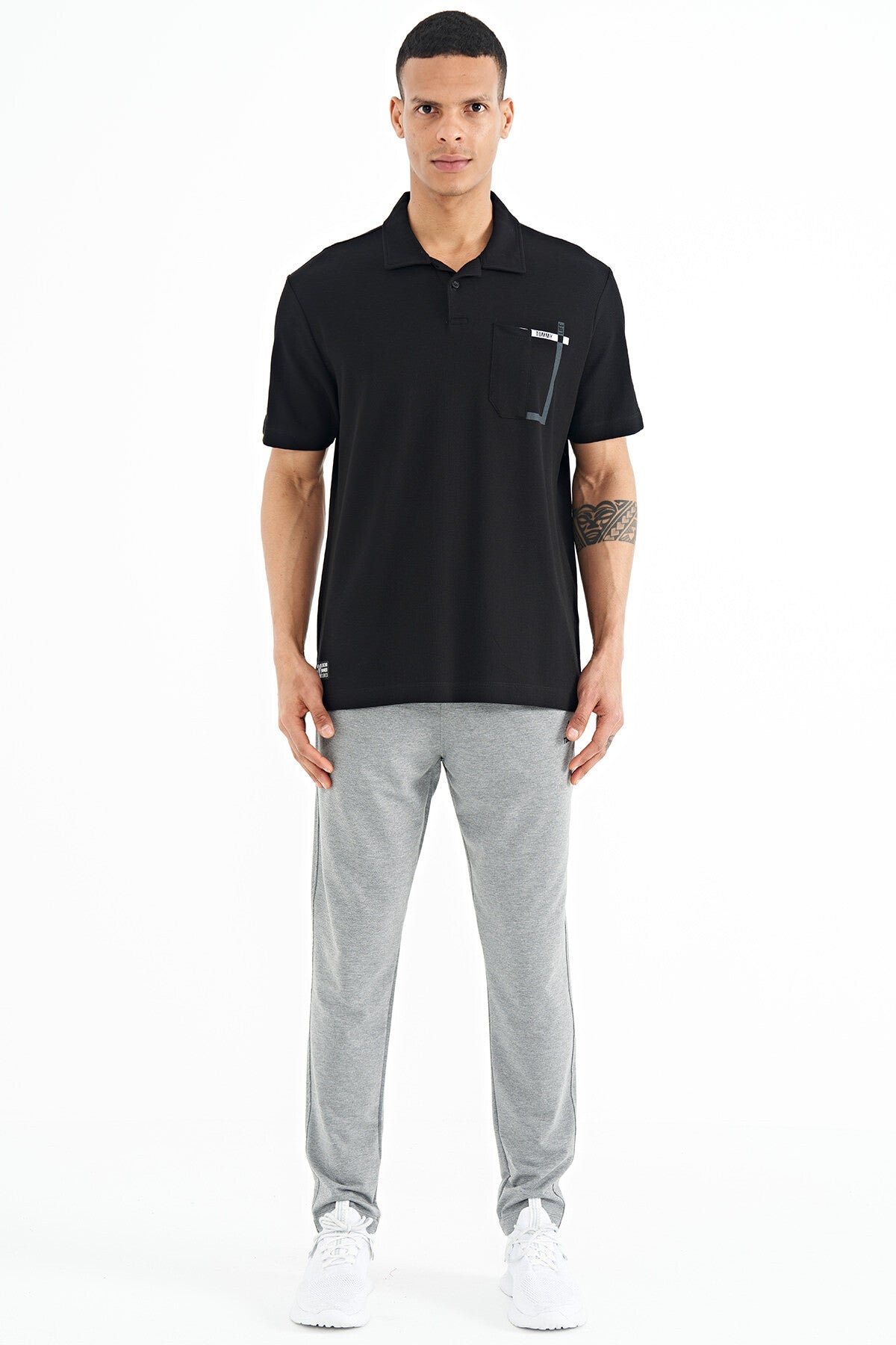 <tc>Pantalon de survêtement homme avec logo brodé, poches latérales, coupe standard - 84967</tc>