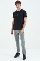 <tc>Pantalon de survêtement homme coupe slim - 84910</tc>