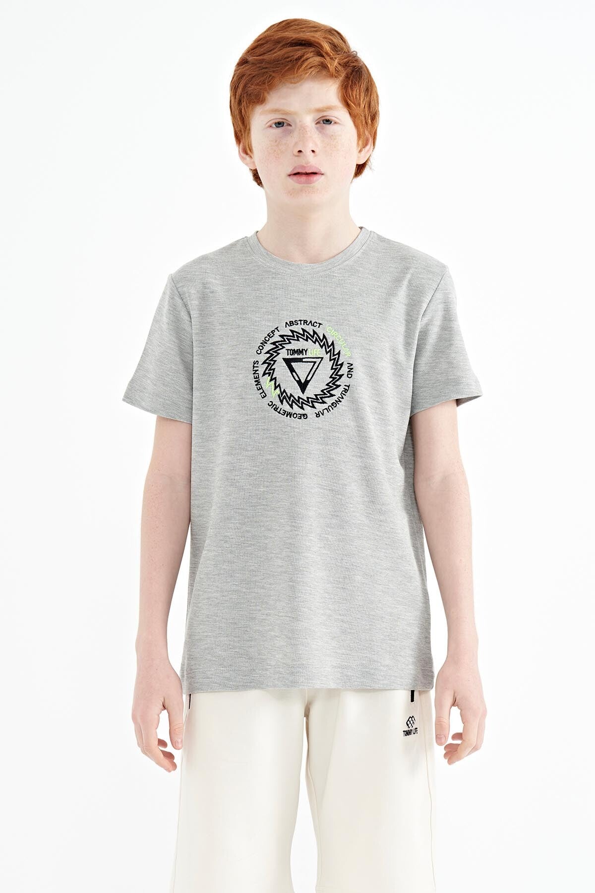 <tc>T-shirt pour garçon à col rond, coupe standard, avec détails de broderie - 11115</tc>