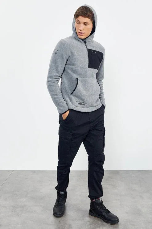 Sweatshirt pour homme en polaire à demi-fermeture éclair et capuche, avec broderie, coupe standard - 87996
