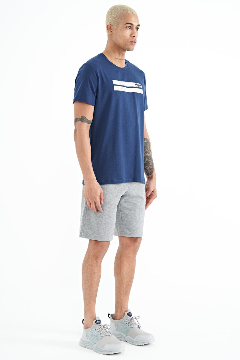 Short homme avec impression sur les côtés et taille élastique