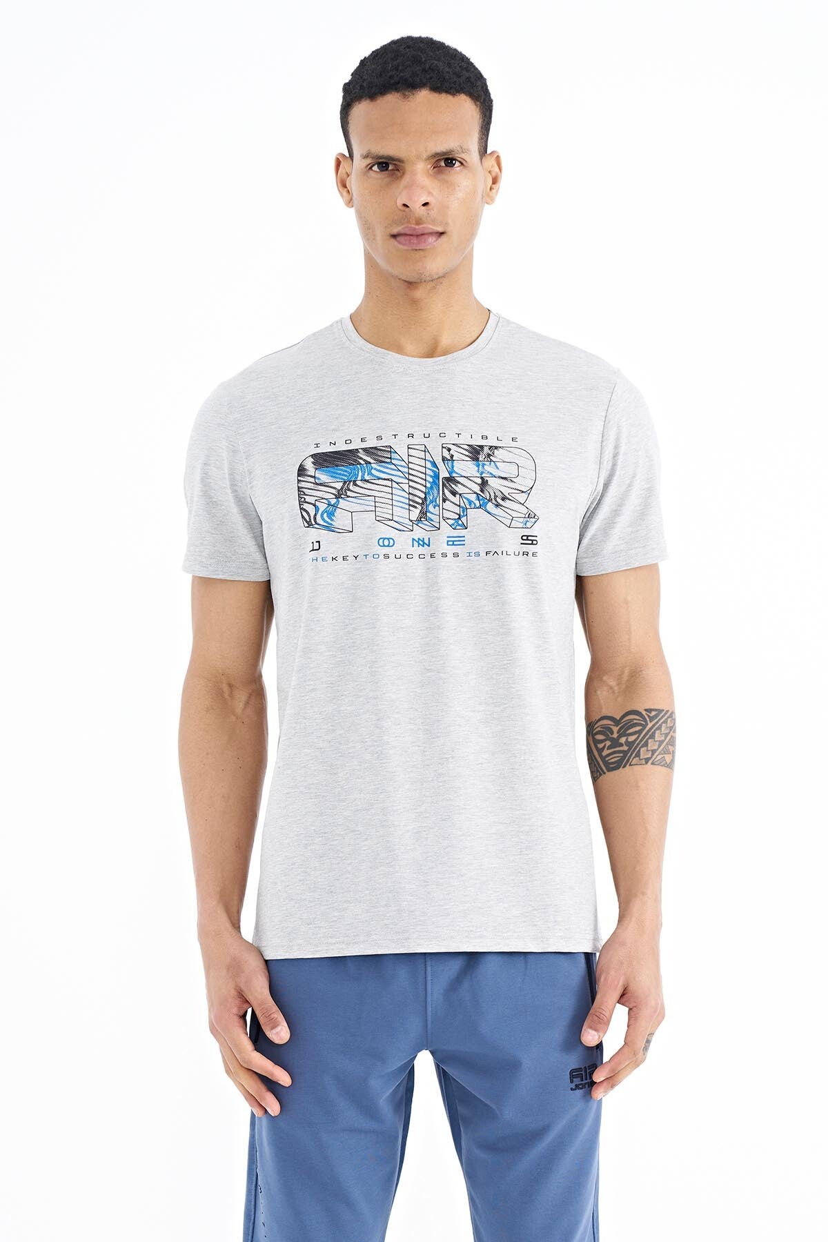 <tc>T-shirt pour homme à coupe standard "oscar" - 88226</tc>